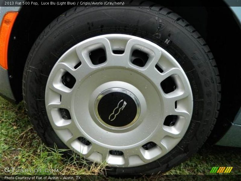 Luce Blu (Light Blue) / Grigio/Avorio (Gray/Ivory) 2013 Fiat 500 Pop