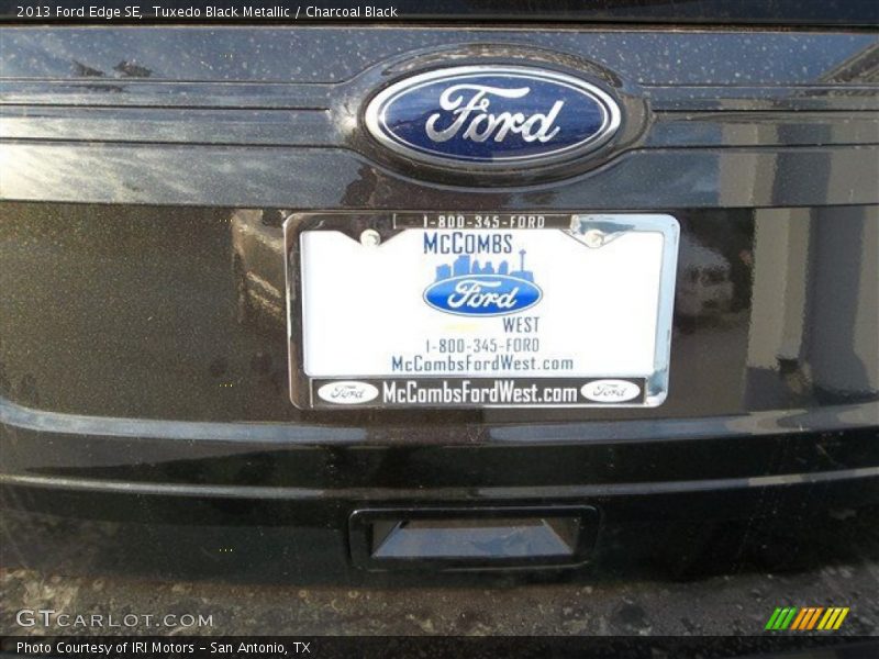 Tuxedo Black Metallic / Charcoal Black 2013 Ford Edge SE