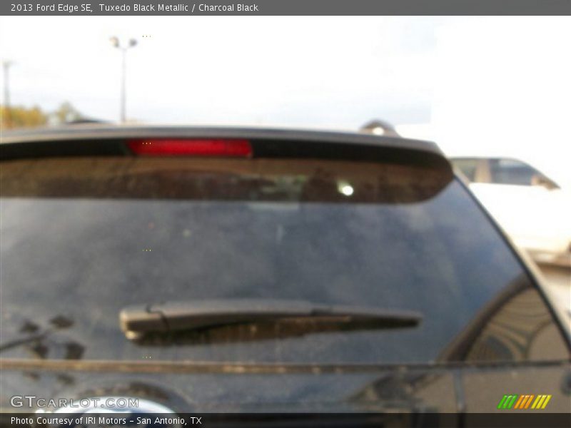 Tuxedo Black Metallic / Charcoal Black 2013 Ford Edge SE