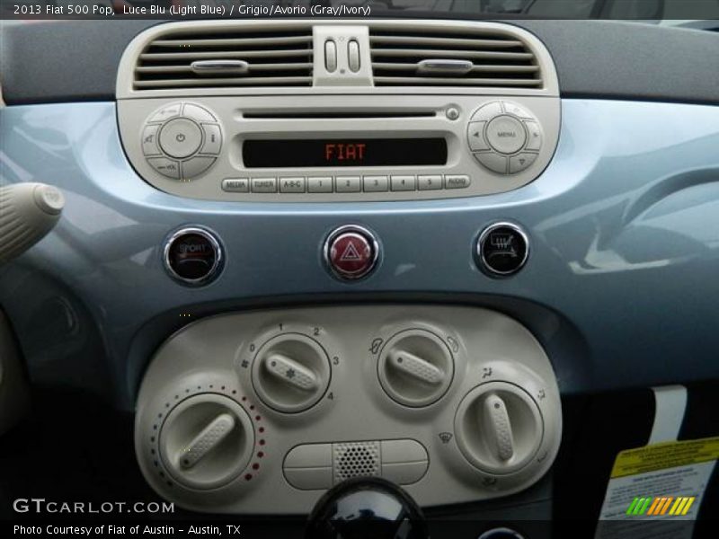 Luce Blu (Light Blue) / Grigio/Avorio (Gray/Ivory) 2013 Fiat 500 Pop