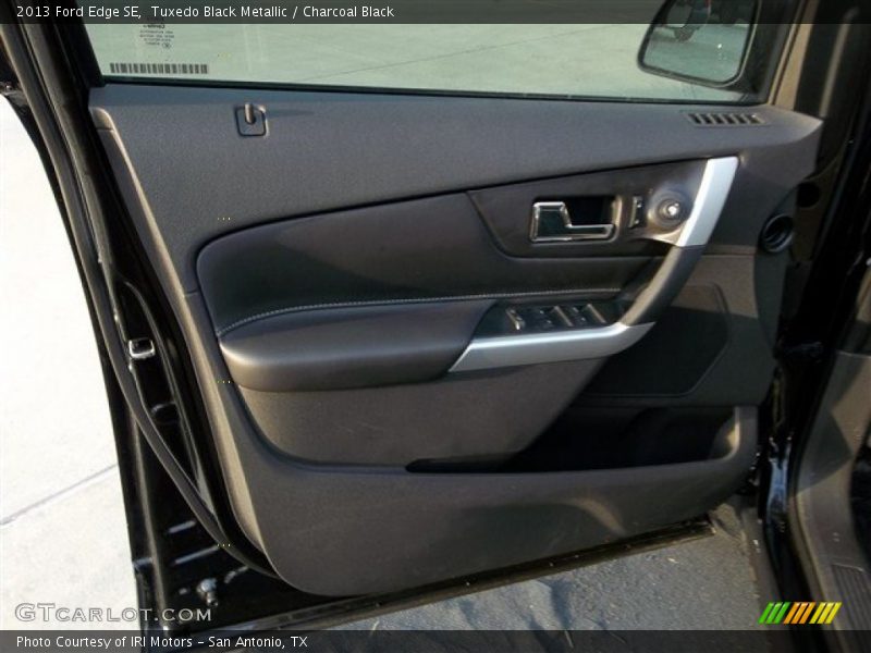 Tuxedo Black Metallic / Charcoal Black 2013 Ford Edge SE