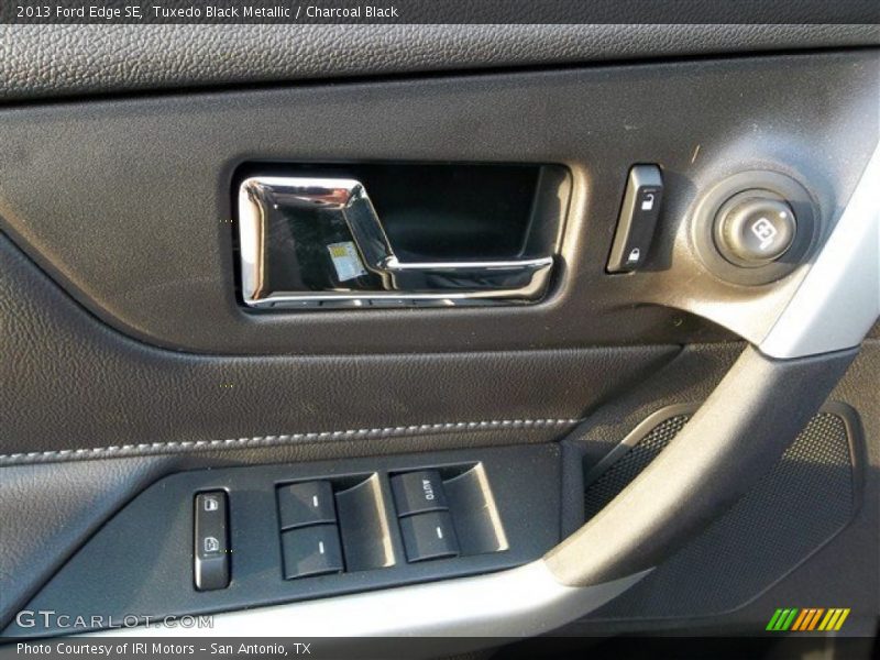 Tuxedo Black Metallic / Charcoal Black 2013 Ford Edge SE