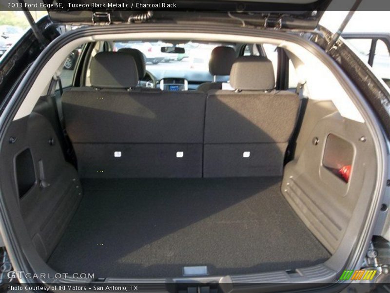 Tuxedo Black Metallic / Charcoal Black 2013 Ford Edge SE
