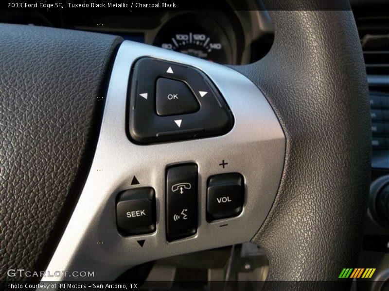 Tuxedo Black Metallic / Charcoal Black 2013 Ford Edge SE