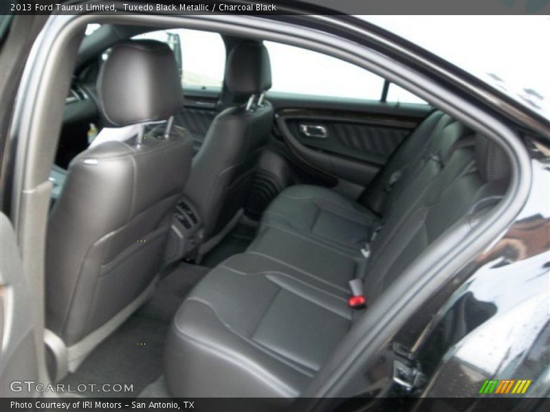 Tuxedo Black Metallic / Charcoal Black 2013 Ford Taurus Limited