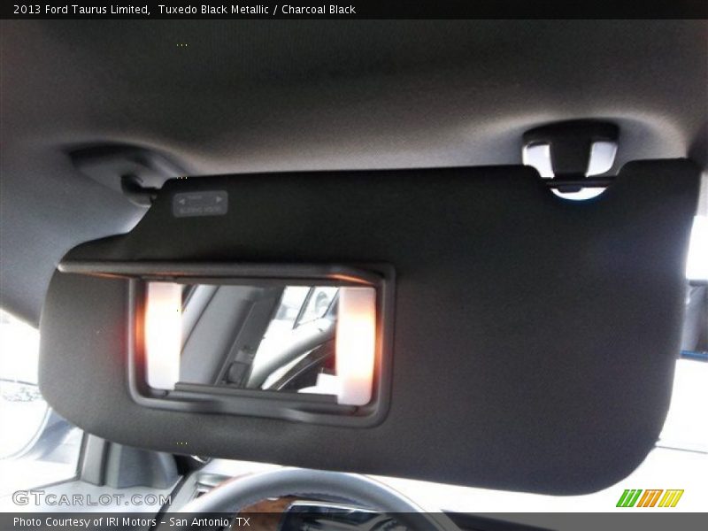 Tuxedo Black Metallic / Charcoal Black 2013 Ford Taurus Limited