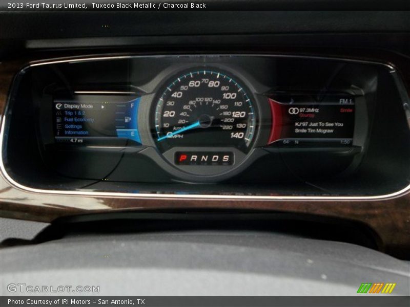 Tuxedo Black Metallic / Charcoal Black 2013 Ford Taurus Limited