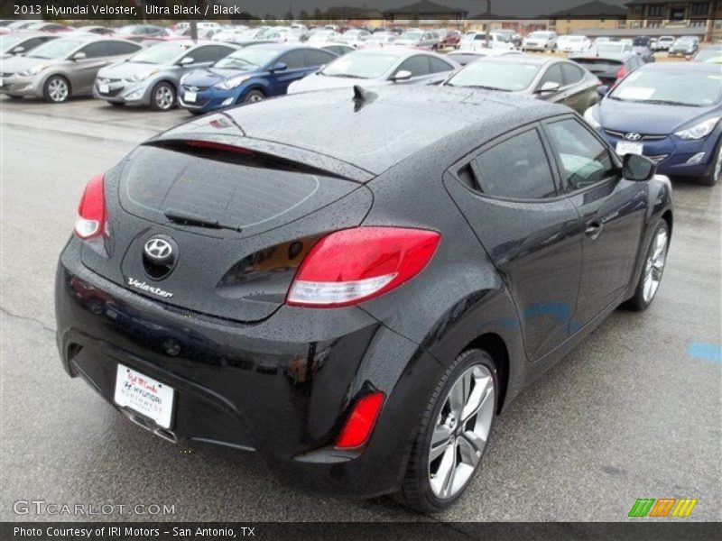 Ultra Black / Black 2013 Hyundai Veloster