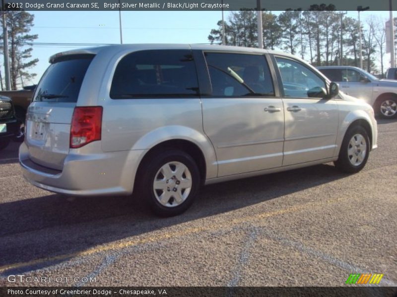 Bright Silver Metallic / Black/Light Graystone 2012 Dodge Grand Caravan SE