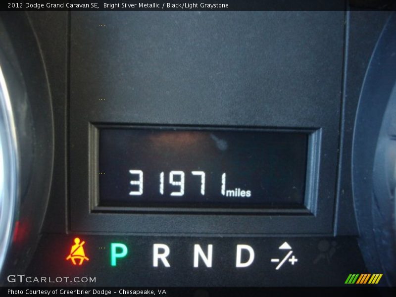 Bright Silver Metallic / Black/Light Graystone 2012 Dodge Grand Caravan SE
