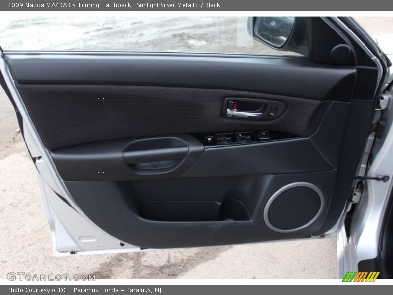 Door Panel of 2009 MAZDA3 s Touring Hatchback
