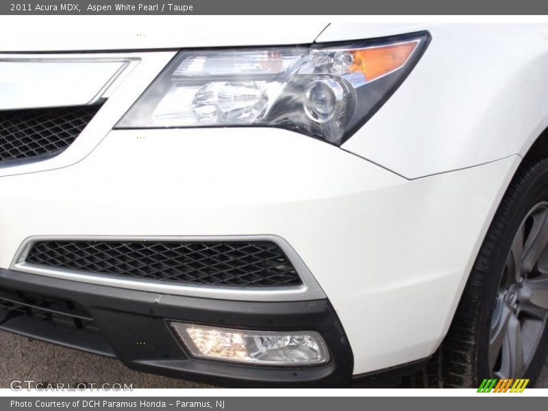 Aspen White Pearl / Taupe 2011 Acura MDX