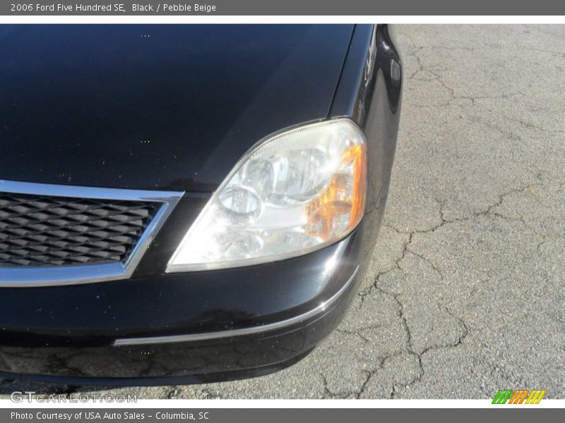 Black / Pebble Beige 2006 Ford Five Hundred SE