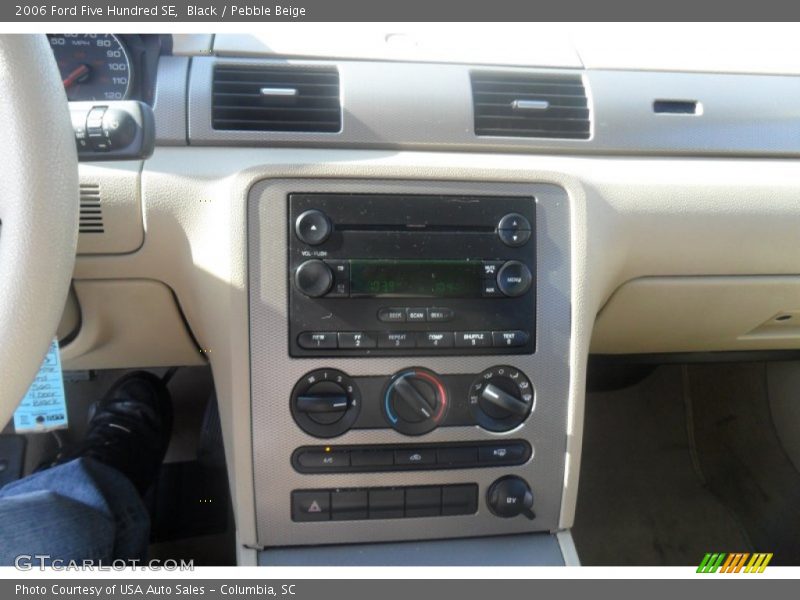 Black / Pebble Beige 2006 Ford Five Hundred SE