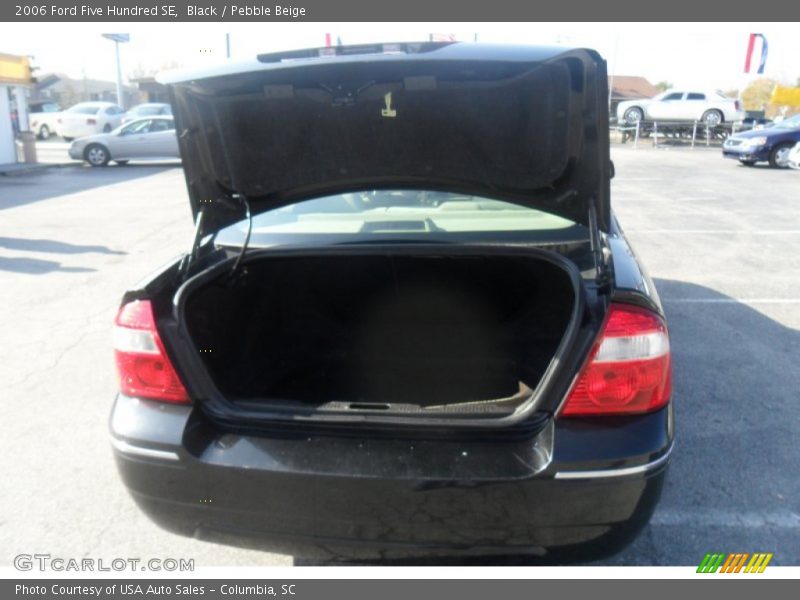 Black / Pebble Beige 2006 Ford Five Hundred SE