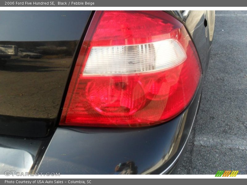 Black / Pebble Beige 2006 Ford Five Hundred SE