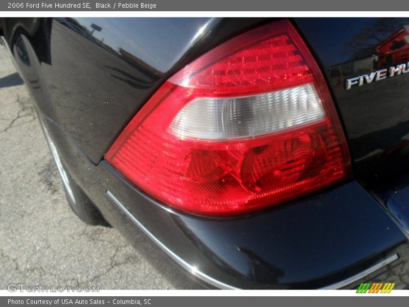 Black / Pebble Beige 2006 Ford Five Hundred SE