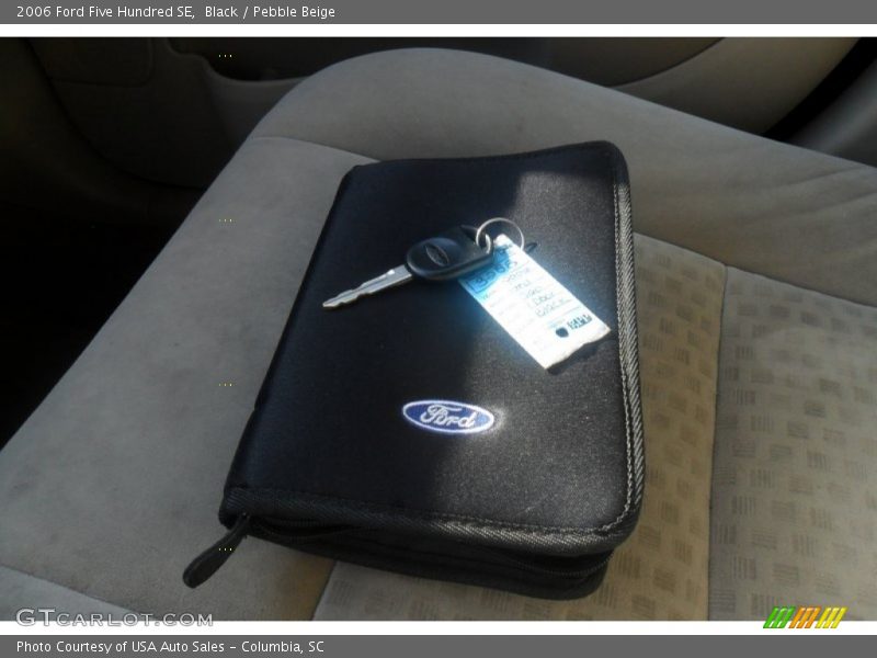 Black / Pebble Beige 2006 Ford Five Hundred SE