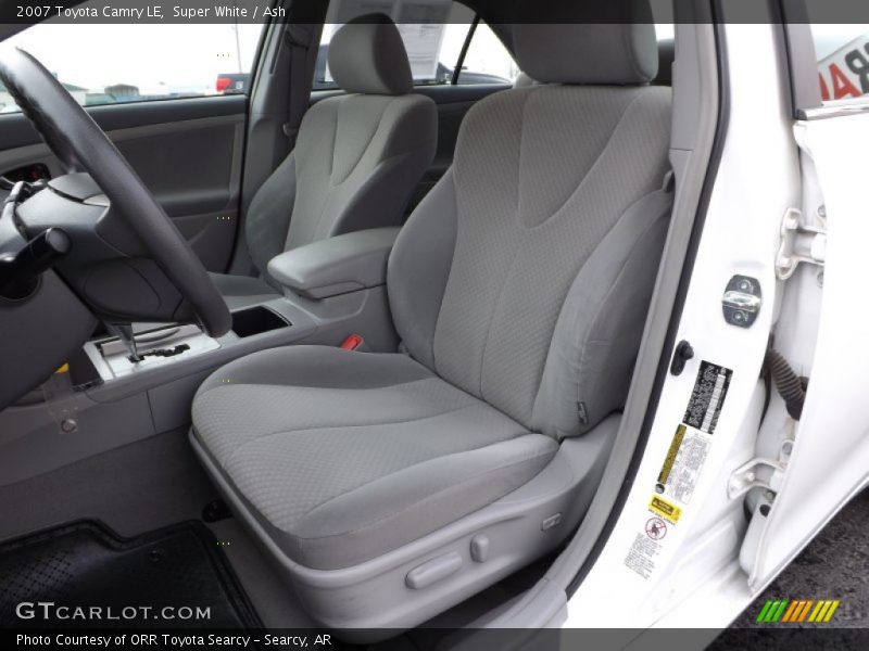 Super White / Ash 2007 Toyota Camry LE