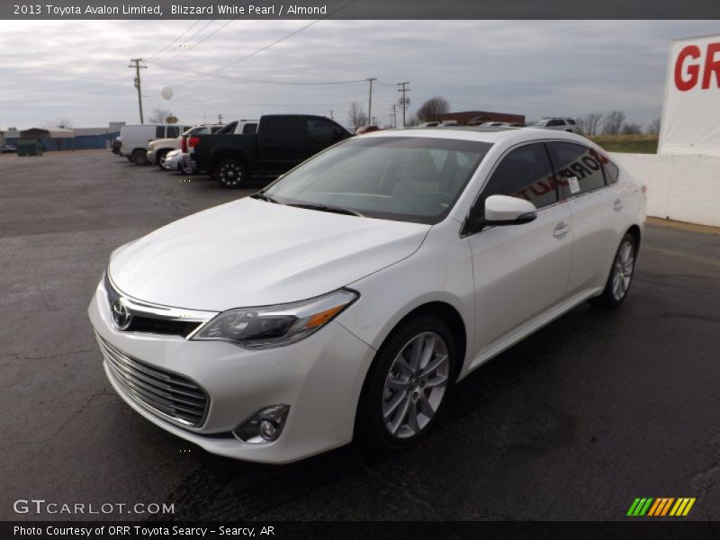 Blizzard White Pearl / Almond 2013 Toyota Avalon Limited