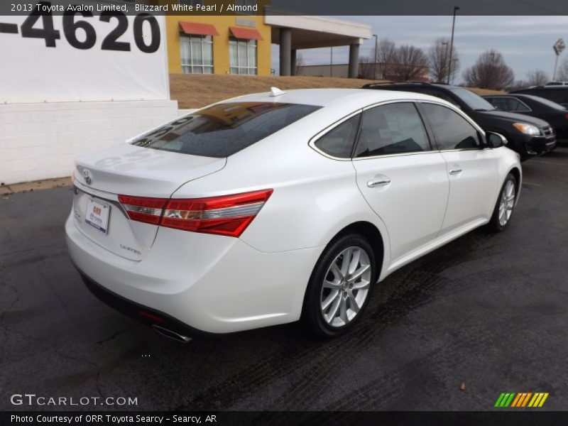 Blizzard White Pearl / Almond 2013 Toyota Avalon Limited