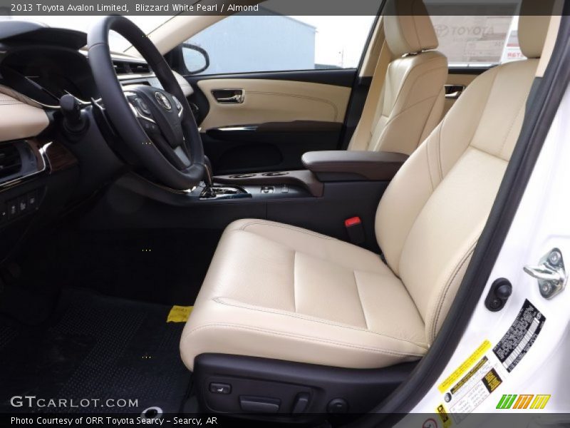 Blizzard White Pearl / Almond 2013 Toyota Avalon Limited