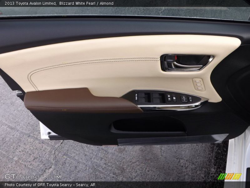 Blizzard White Pearl / Almond 2013 Toyota Avalon Limited