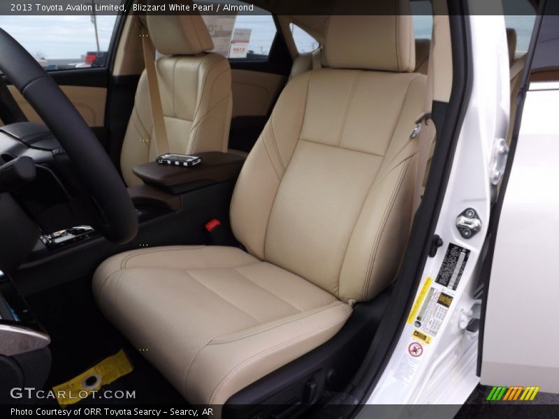 Blizzard White Pearl / Almond 2013 Toyota Avalon Limited