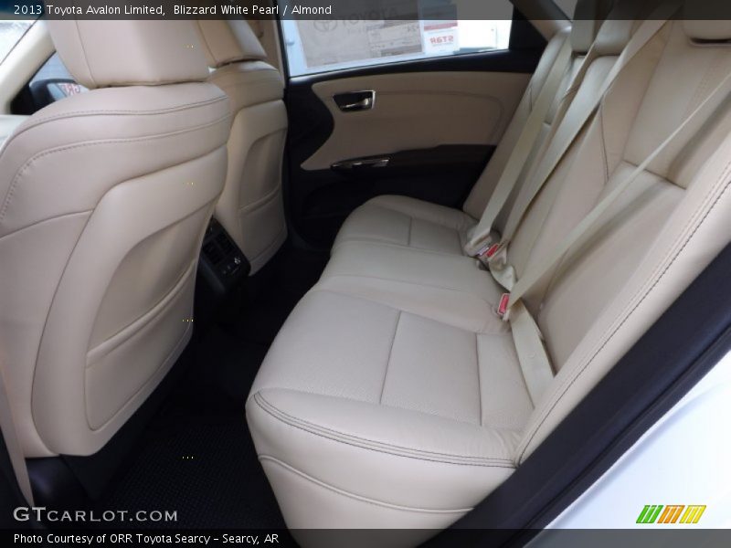 Blizzard White Pearl / Almond 2013 Toyota Avalon Limited