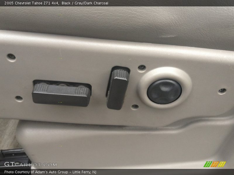 Black / Gray/Dark Charcoal 2005 Chevrolet Tahoe Z71 4x4