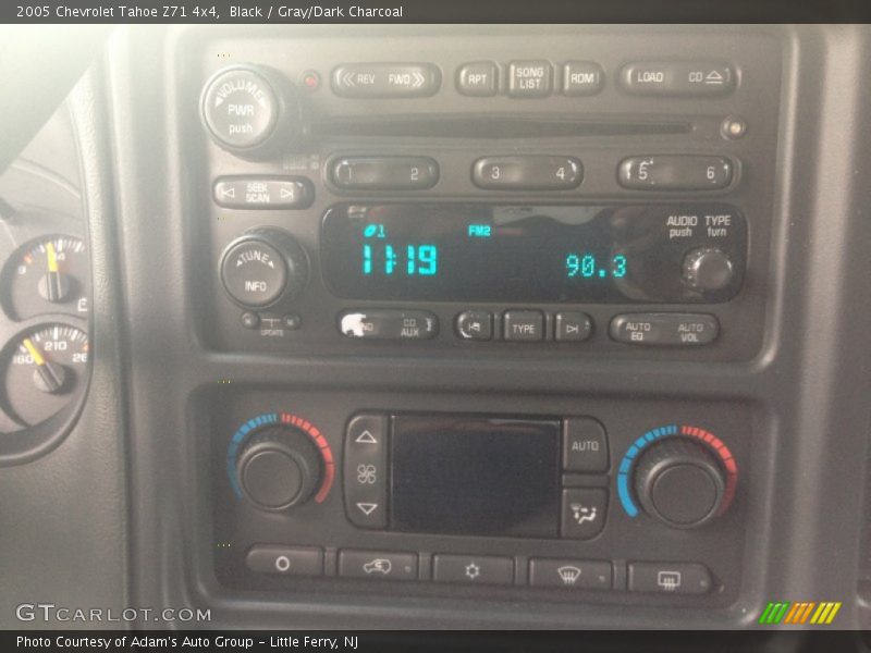 Black / Gray/Dark Charcoal 2005 Chevrolet Tahoe Z71 4x4