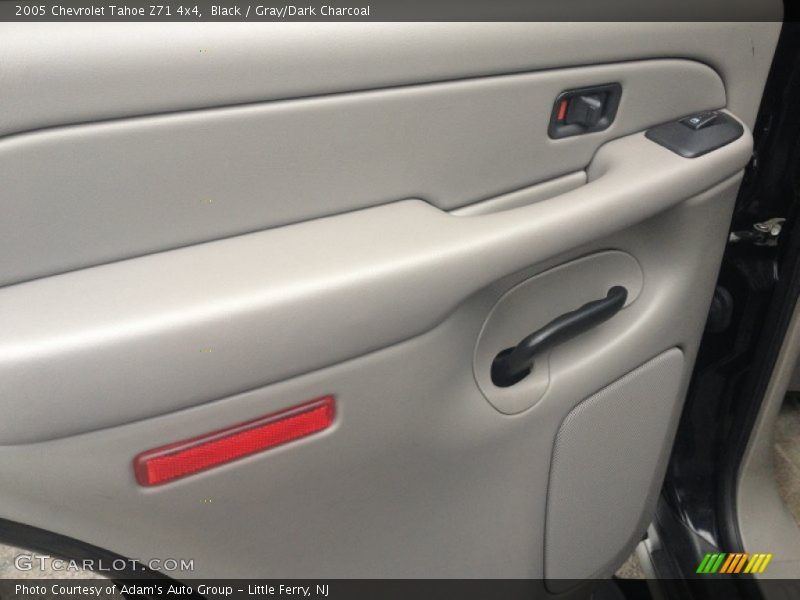 Black / Gray/Dark Charcoal 2005 Chevrolet Tahoe Z71 4x4