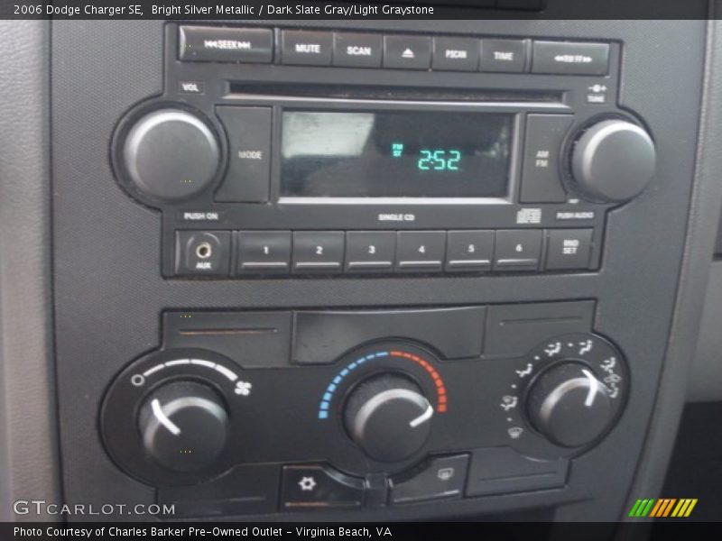 Bright Silver Metallic / Dark Slate Gray/Light Graystone 2006 Dodge Charger SE