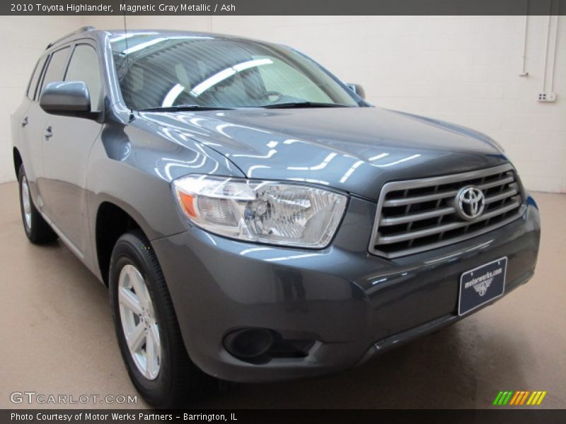 Magnetic Gray Metallic / Ash 2010 Toyota Highlander
