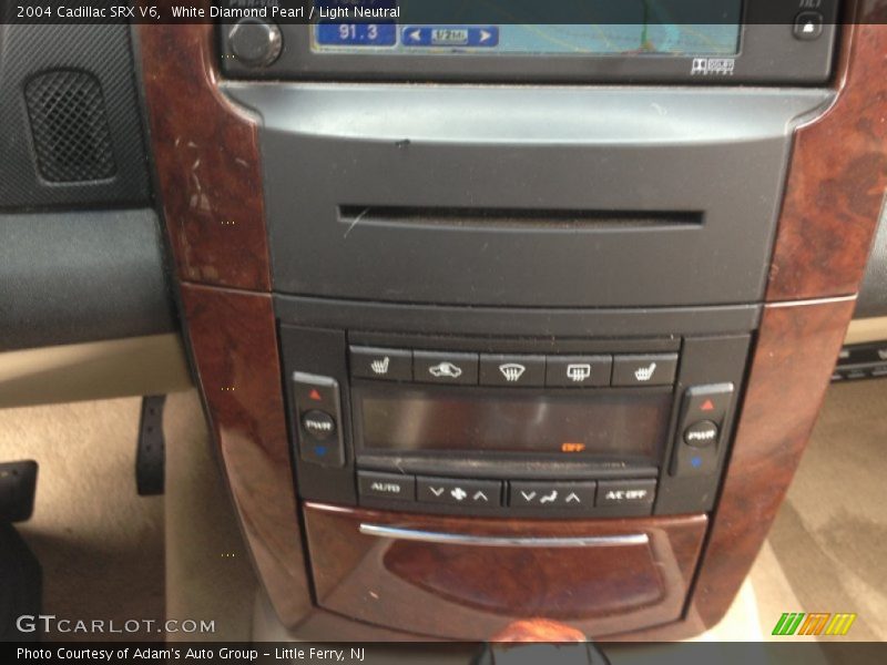 White Diamond Pearl / Light Neutral 2004 Cadillac SRX V6