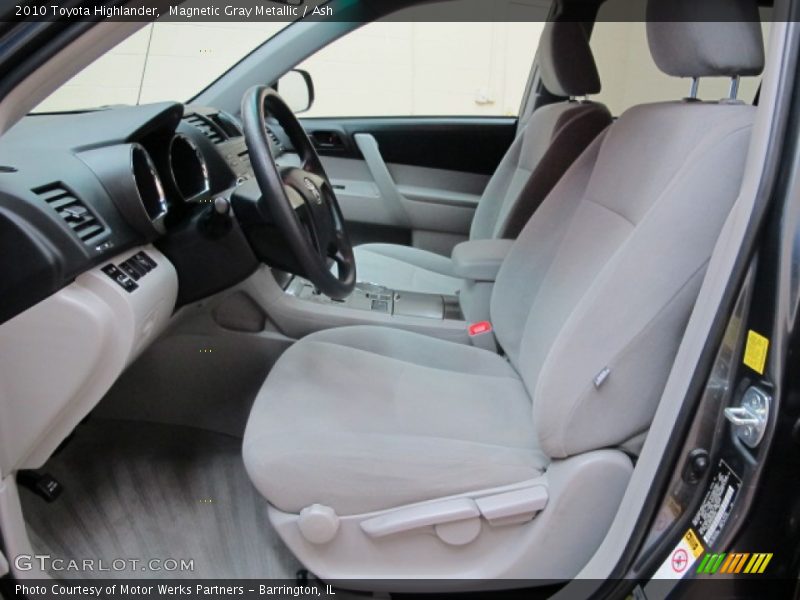 Magnetic Gray Metallic / Ash 2010 Toyota Highlander