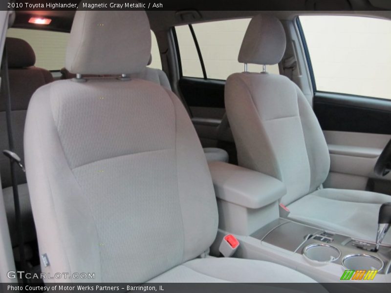 Magnetic Gray Metallic / Ash 2010 Toyota Highlander