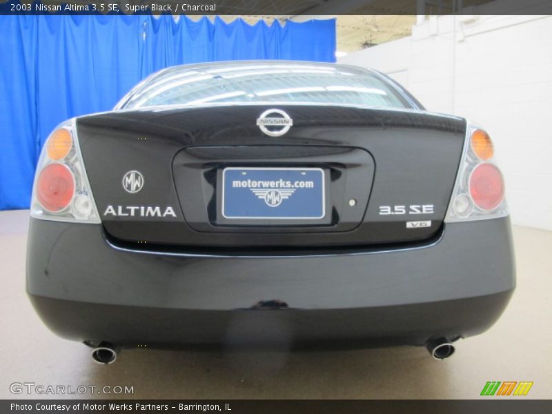 Super Black / Charcoal 2003 Nissan Altima 3.5 SE