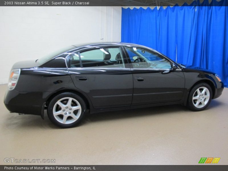 Super Black / Charcoal 2003 Nissan Altima 3.5 SE