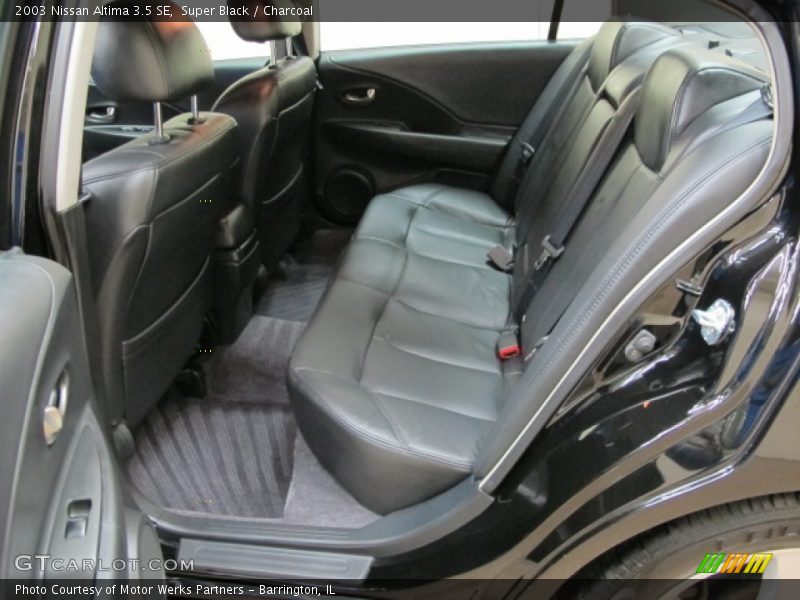 Super Black / Charcoal 2003 Nissan Altima 3.5 SE