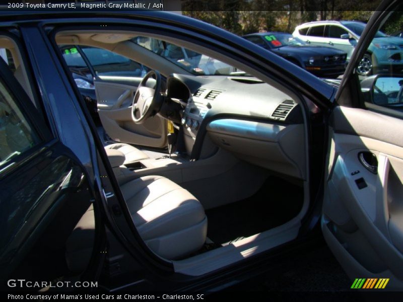 Magnetic Gray Metallic / Ash 2009 Toyota Camry LE