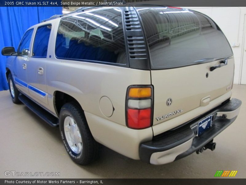 Sand Beige Metallic / Neutral/Shale 2005 GMC Yukon XL SLT 4x4