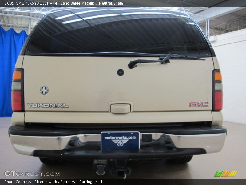 Sand Beige Metallic / Neutral/Shale 2005 GMC Yukon XL SLT 4x4