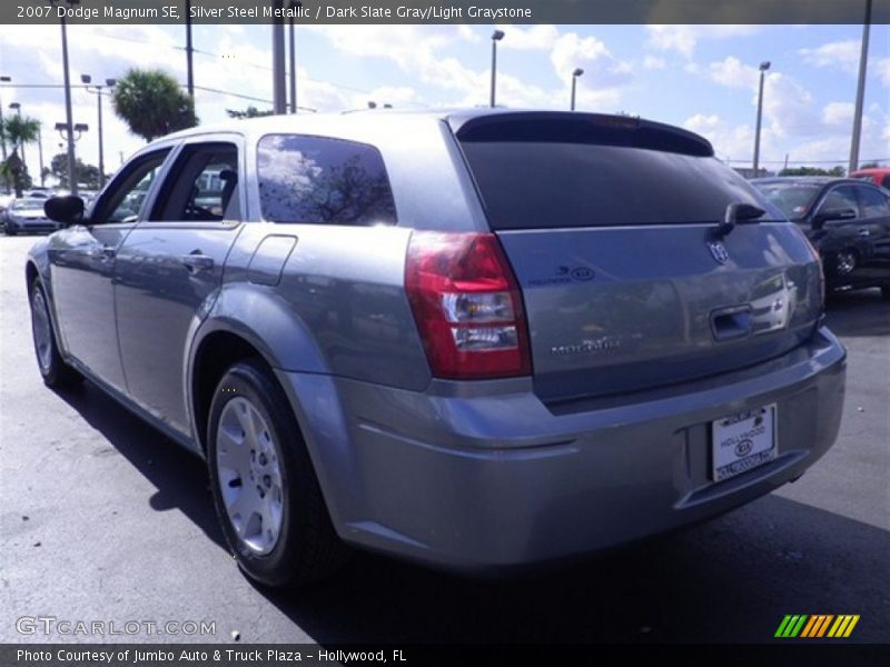 Silver Steel Metallic / Dark Slate Gray/Light Graystone 2007 Dodge Magnum SE