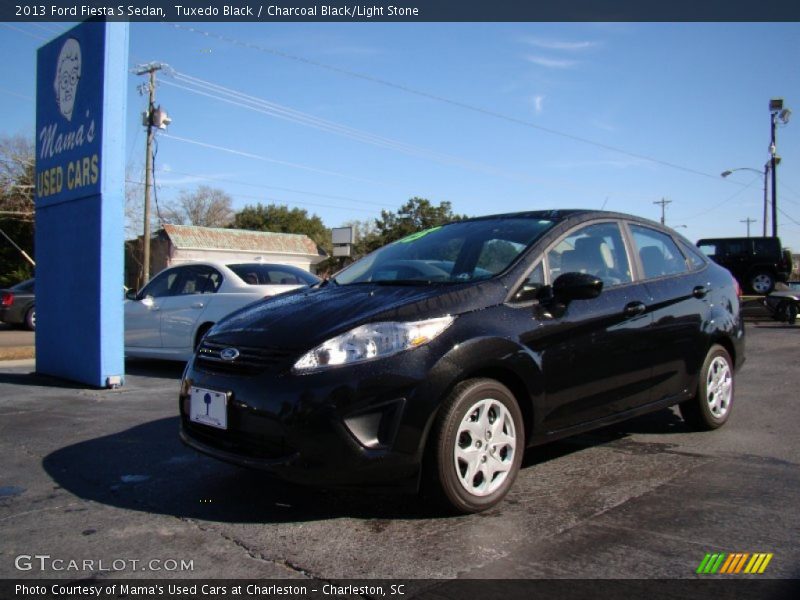 Tuxedo Black / Charcoal Black/Light Stone 2013 Ford Fiesta S Sedan