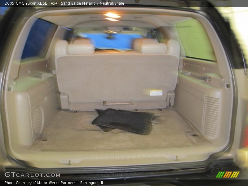 Sand Beige Metallic / Neutral/Shale 2005 GMC Yukon XL SLT 4x4