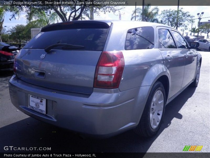 Silver Steel Metallic / Dark Slate Gray/Light Graystone 2007 Dodge Magnum SE