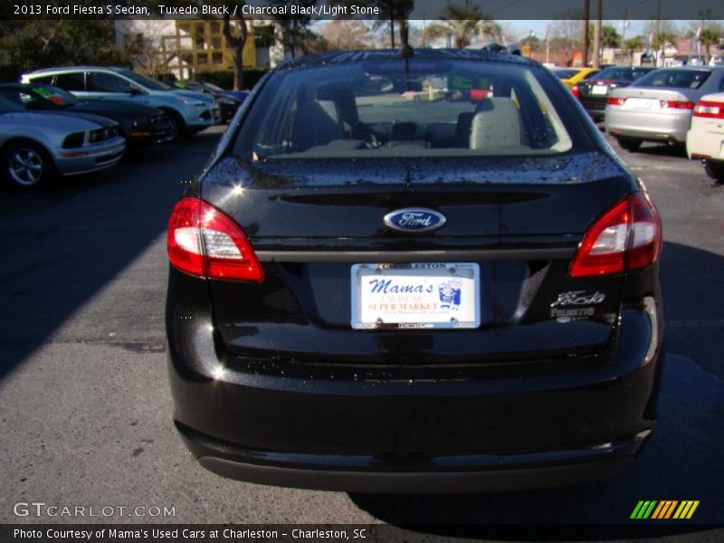 Tuxedo Black / Charcoal Black/Light Stone 2013 Ford Fiesta S Sedan