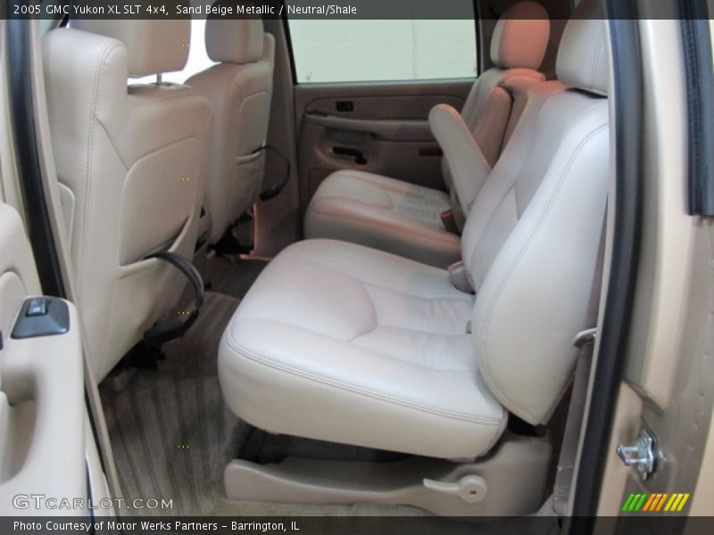 Sand Beige Metallic / Neutral/Shale 2005 GMC Yukon XL SLT 4x4