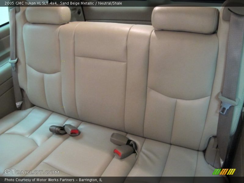 Sand Beige Metallic / Neutral/Shale 2005 GMC Yukon XL SLT 4x4